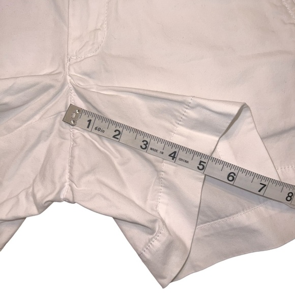 EUC Lilly Pulitzer Callahan 5" Shorts in Resort White Size 2 Casual Chino Shorts - Picture 8 of 8
